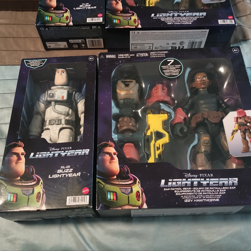 Toy Story 4  12 inch Izzy Hawthorne and Buzlightyear